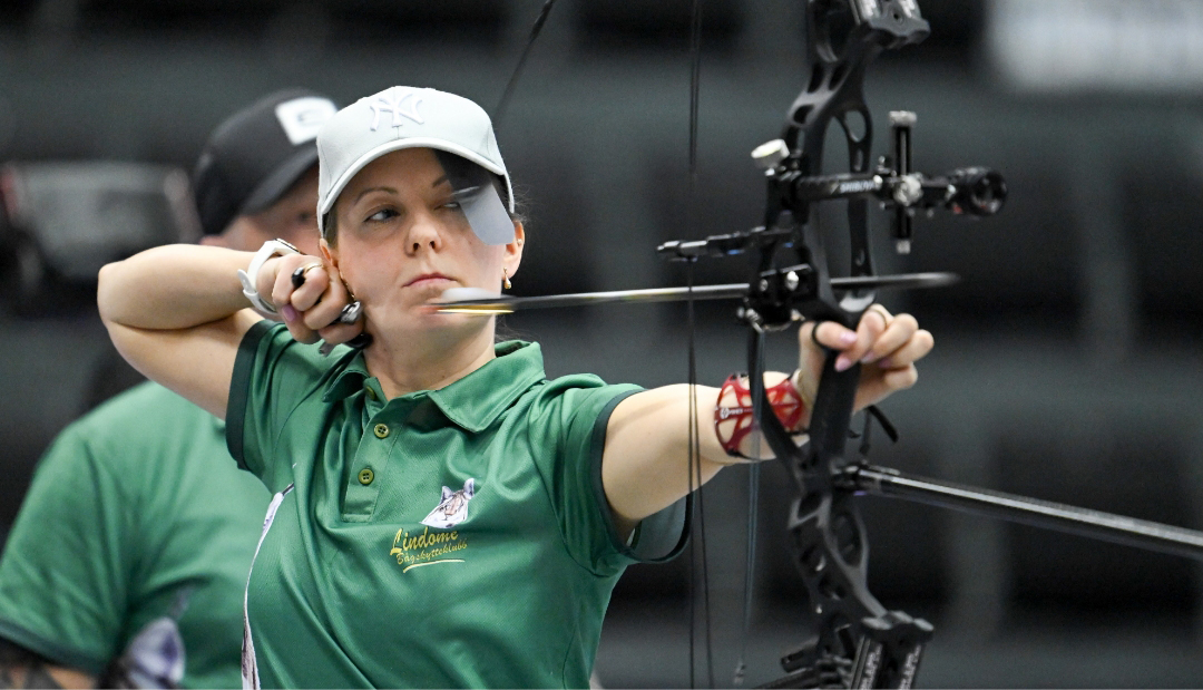 Bågskytt som siktar