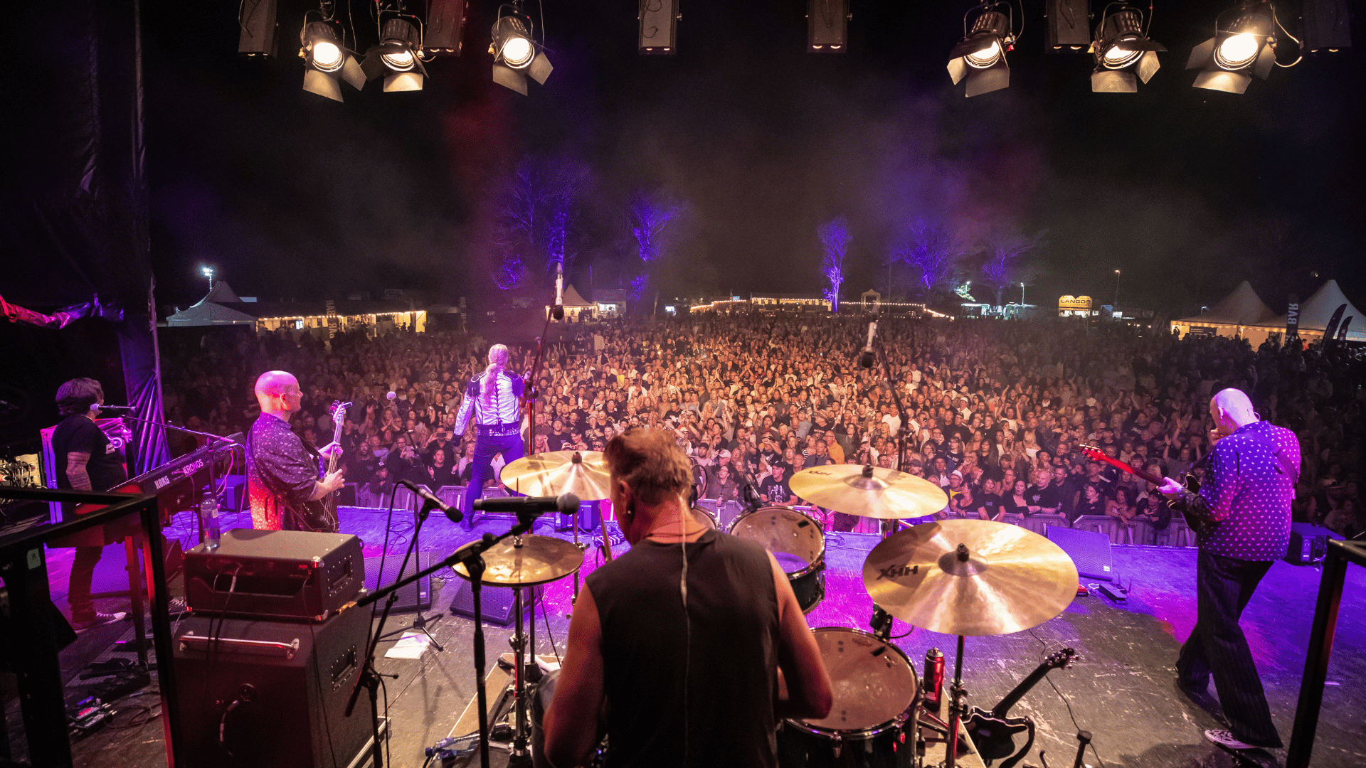 Rock the night