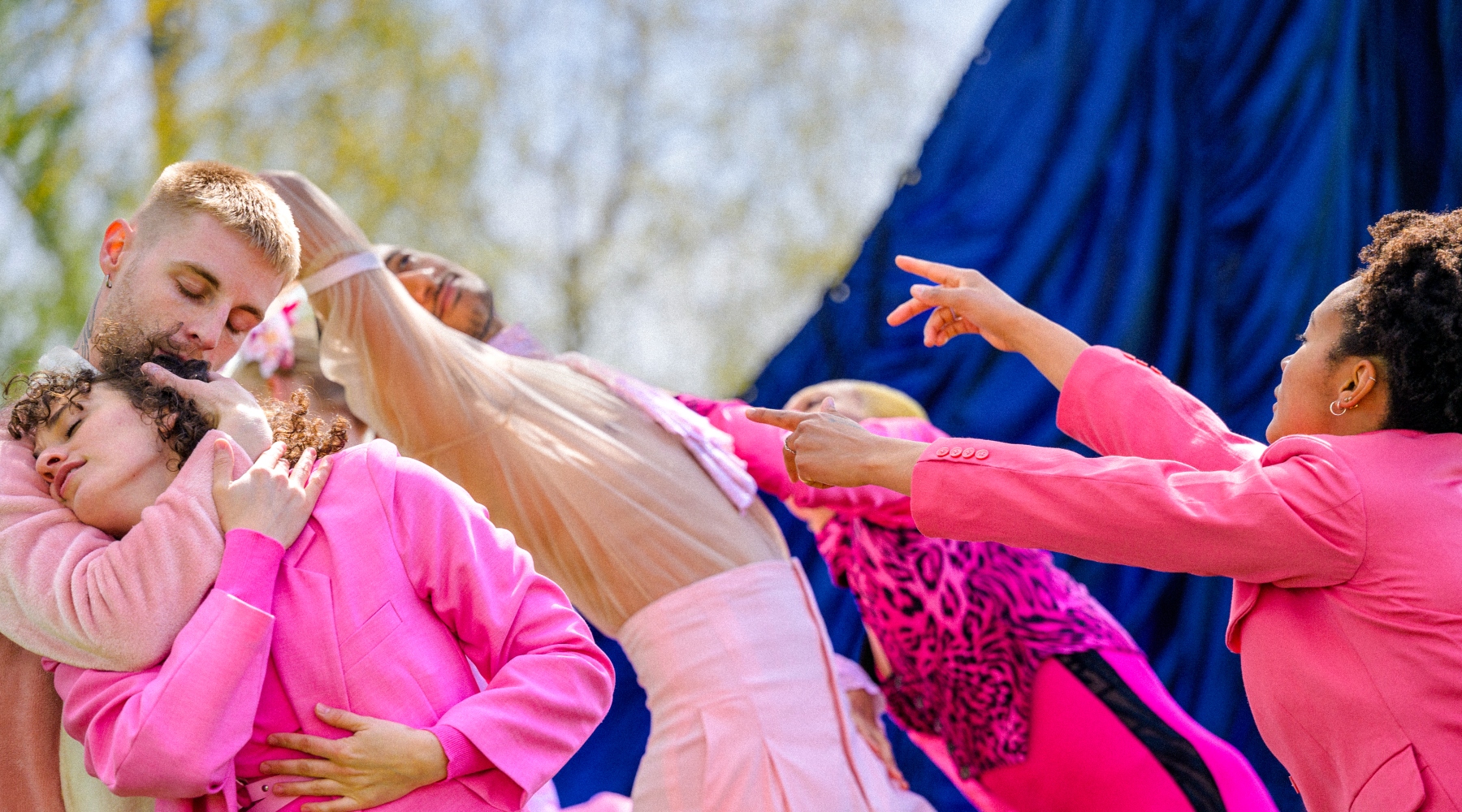 Pianofavoriter dancers