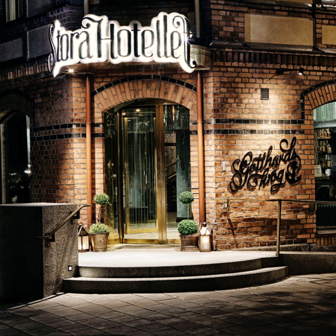 Stora hotellet entren