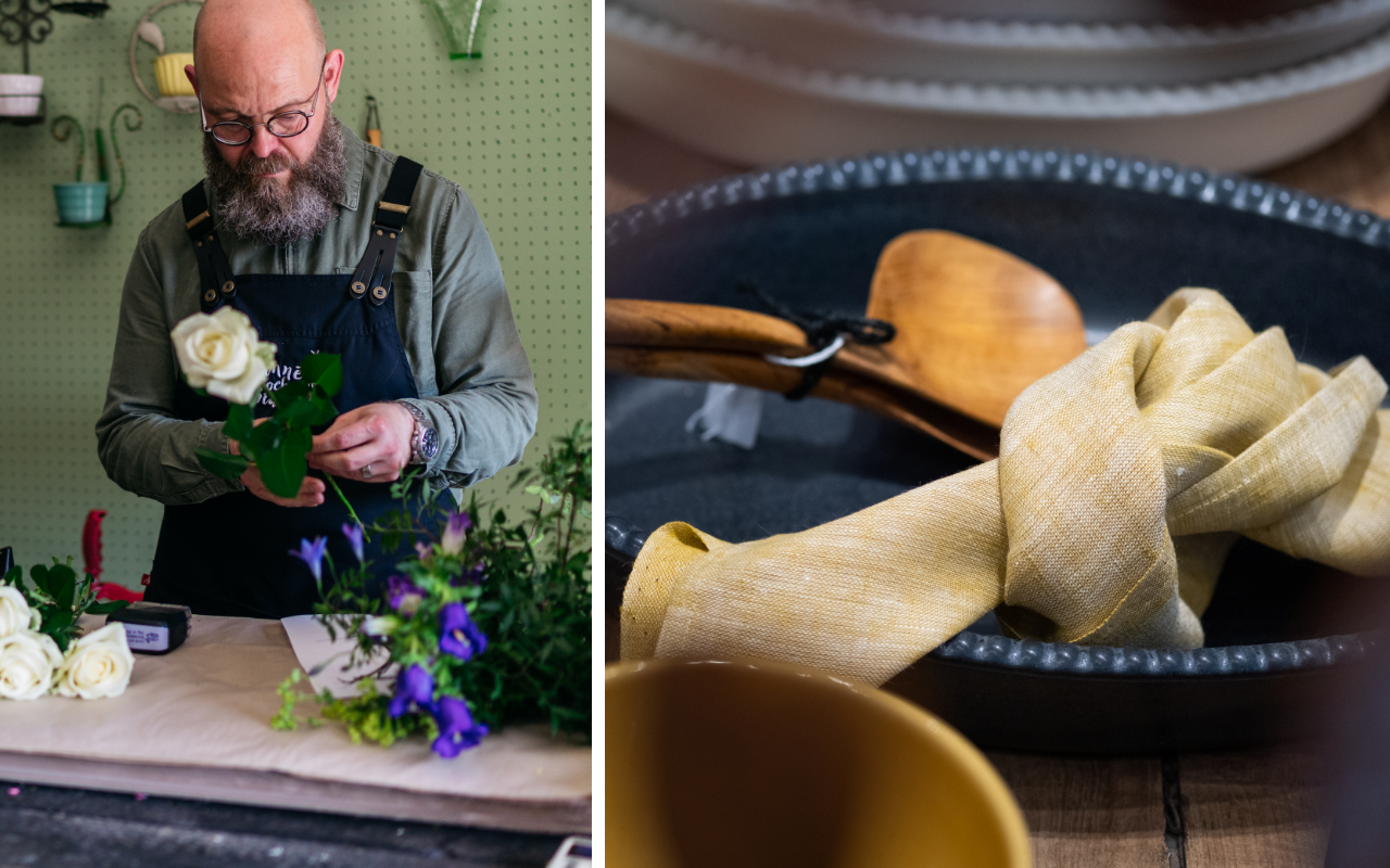 florist knyter bukett, tygservett på fat