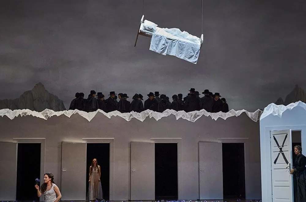 Met’s Live in HD: La Sonnambula