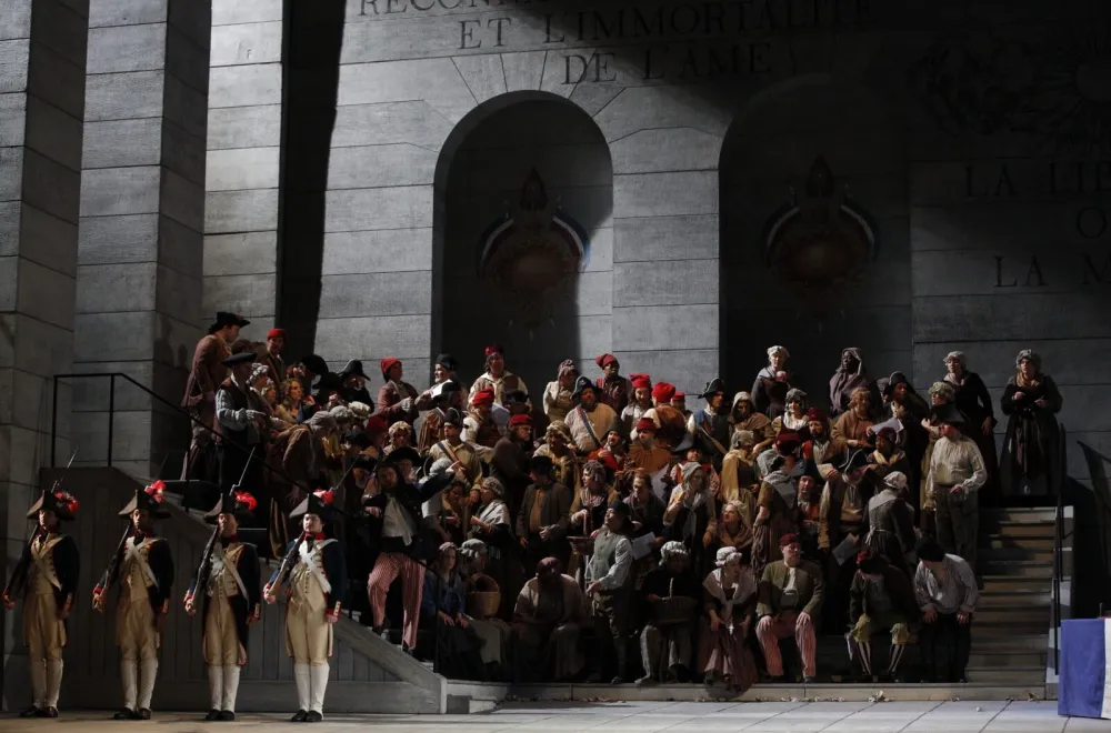 Opera (live) at the cinema: Andrea Chénier