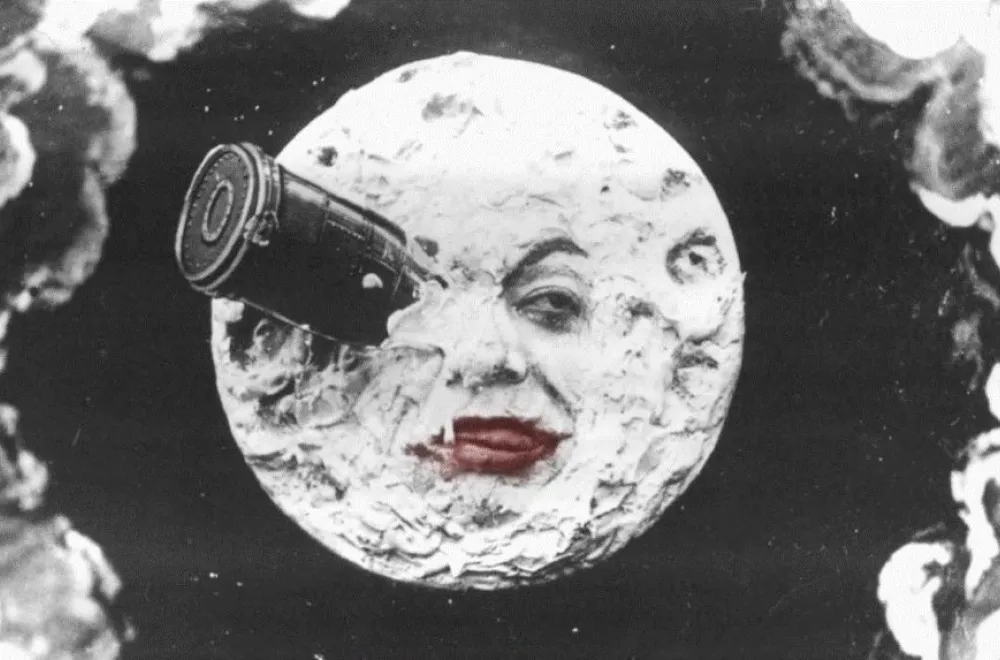 Travel to the moon with Ögonblicksteatern