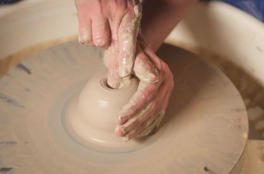 Try Pottery Wheel Throwing During Winter Break
