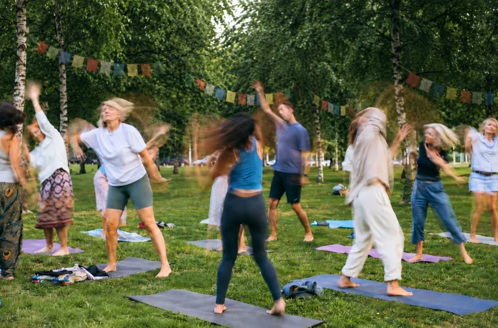 Guided free movement with Love Yoga & Nuet.nu