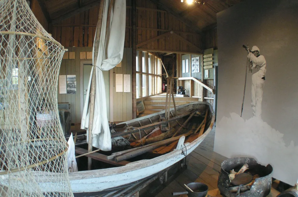 Umeå turistbyrå Holmöns båtmuseum