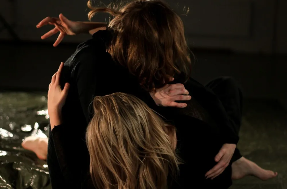 Maran – Dance Premiere & Pizza!
