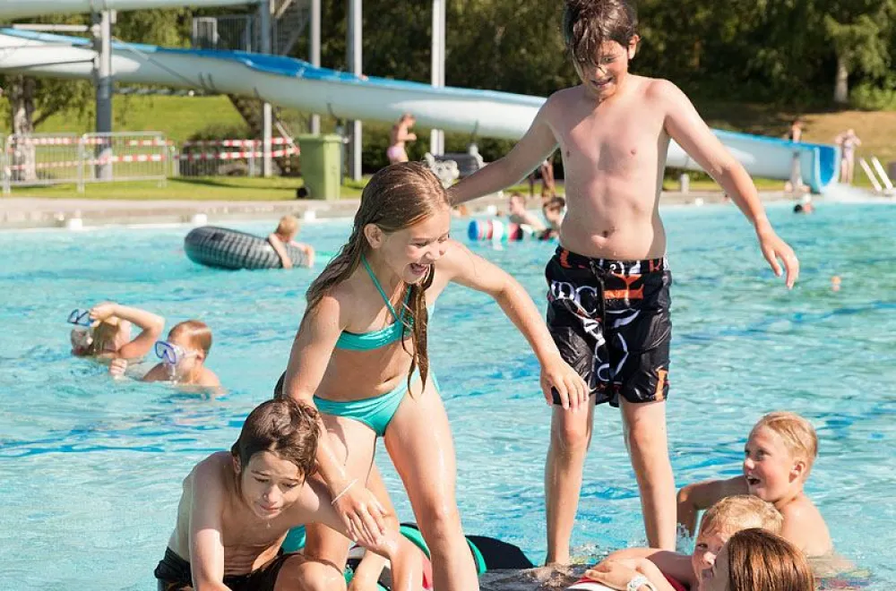 Vännäsbadet, heated pool