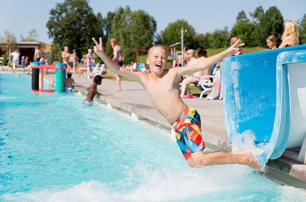 Vännäsbadet, heated pool