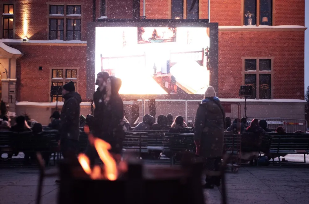 Outdoor Cinema & Christmas Tree Lighting