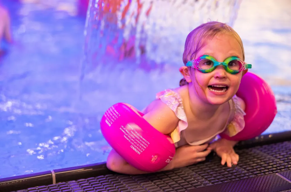 Navet experience swimming pool