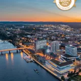 Vy över Umeå, frusen älv