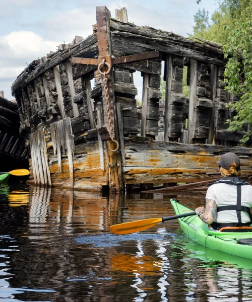 Paddle among the shipwrecks